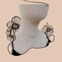 Load image into Gallery viewer, Minimal Design Baroque Pearl necklace with silver tassel