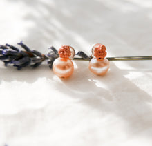 Load image into Gallery viewer, Earring "Daughter Of The Sea" Art Jewelry